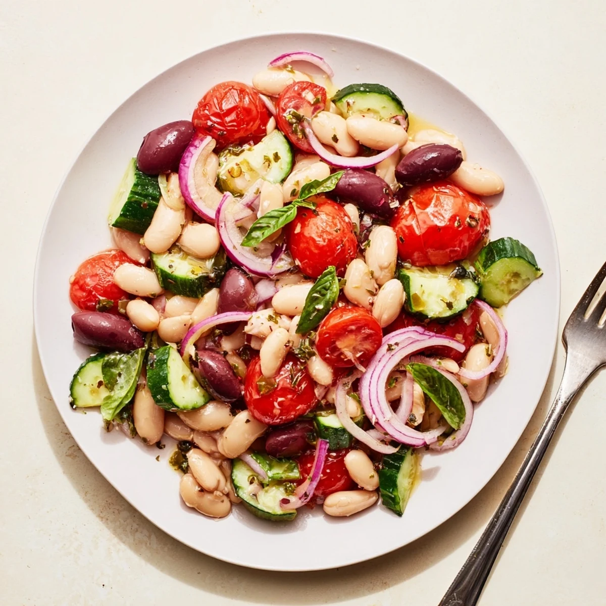 Mediterranean White Bean Tomato Salad
