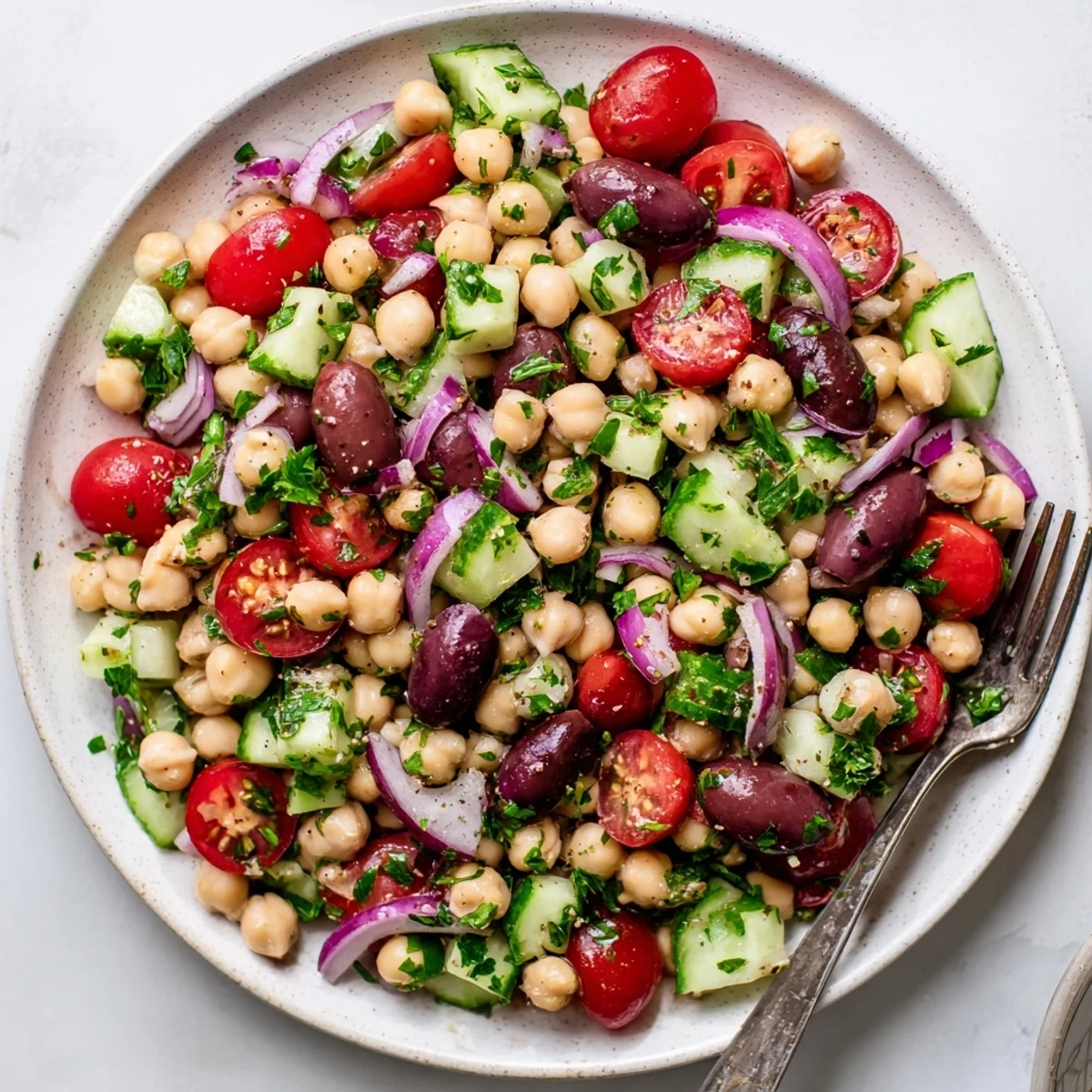Mediterranean Chickpea Tomato Cucumber Salad